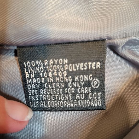 Tahari by Arthur S. Levine Pantsuit Gray Striped Size 8P - Picture 12 of 12
